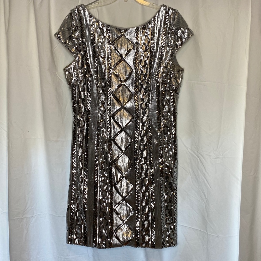 Adrianna Papell silver sequin cocktail dress size 14